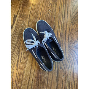 Navy blue Sperrys